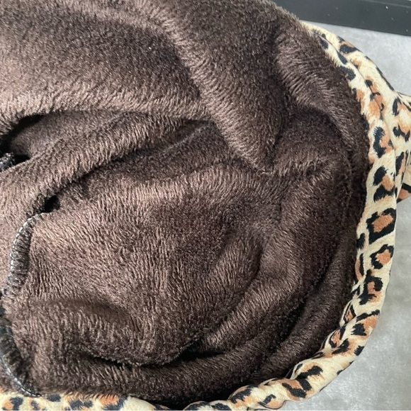 Soho Girls Faux Fur Lined Leopard Print Warm Leggings Cozy Winter Size M - Picture 4 of 8